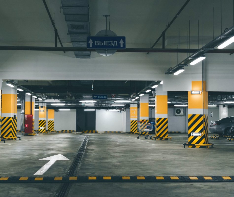 egor-myznik-rCZQCbUAQvg-unsplash-min