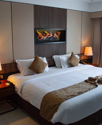 vojtech-bruzek-Yrxr3bsPdS0-unsplash-min